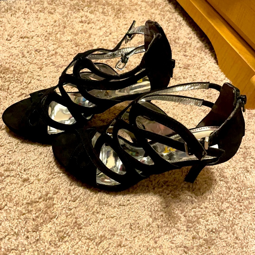 women’s shoes